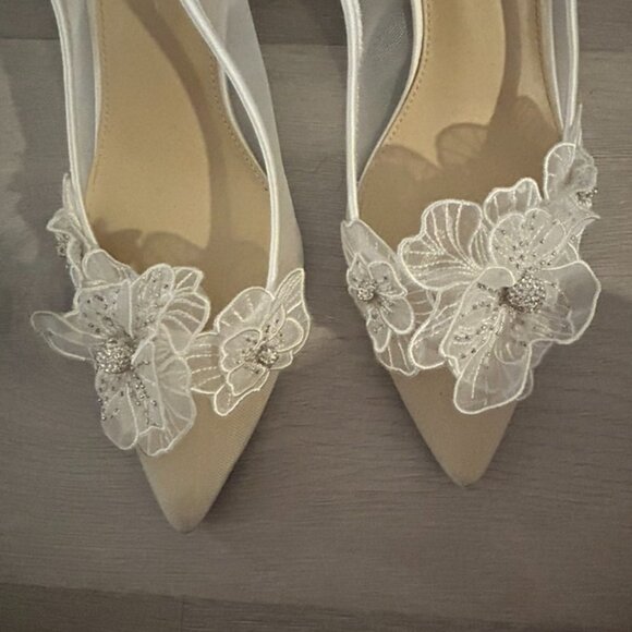 betsey johnson Women's Petra Flower Applique Slingback Pumps - Picture 4 of 4